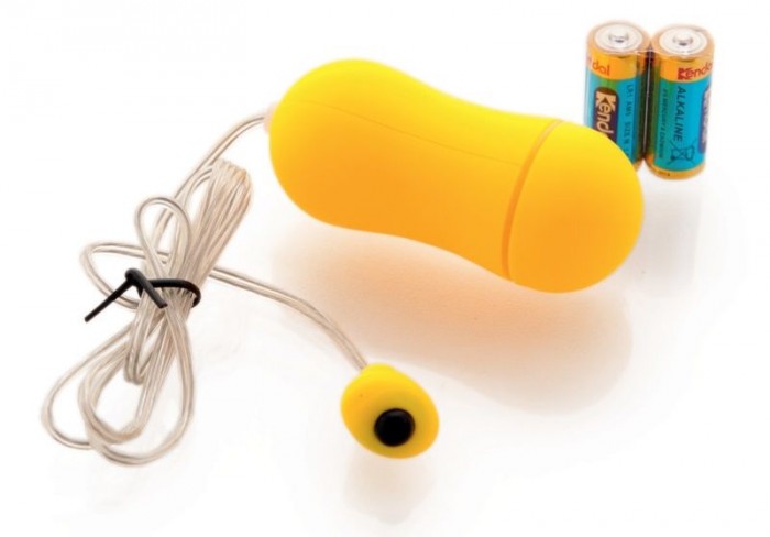 Желтое виброяйцо с выносным пультом-кнопкой - 6,5 см.