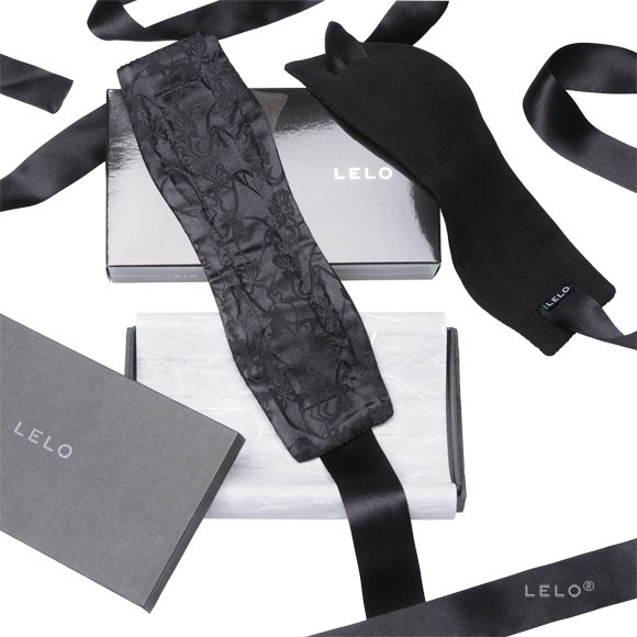 Черные шелковые наручники Etherea (LELO)