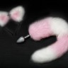Серебристая анальная пробка с розово-белым хвостиком и ободком-ушками